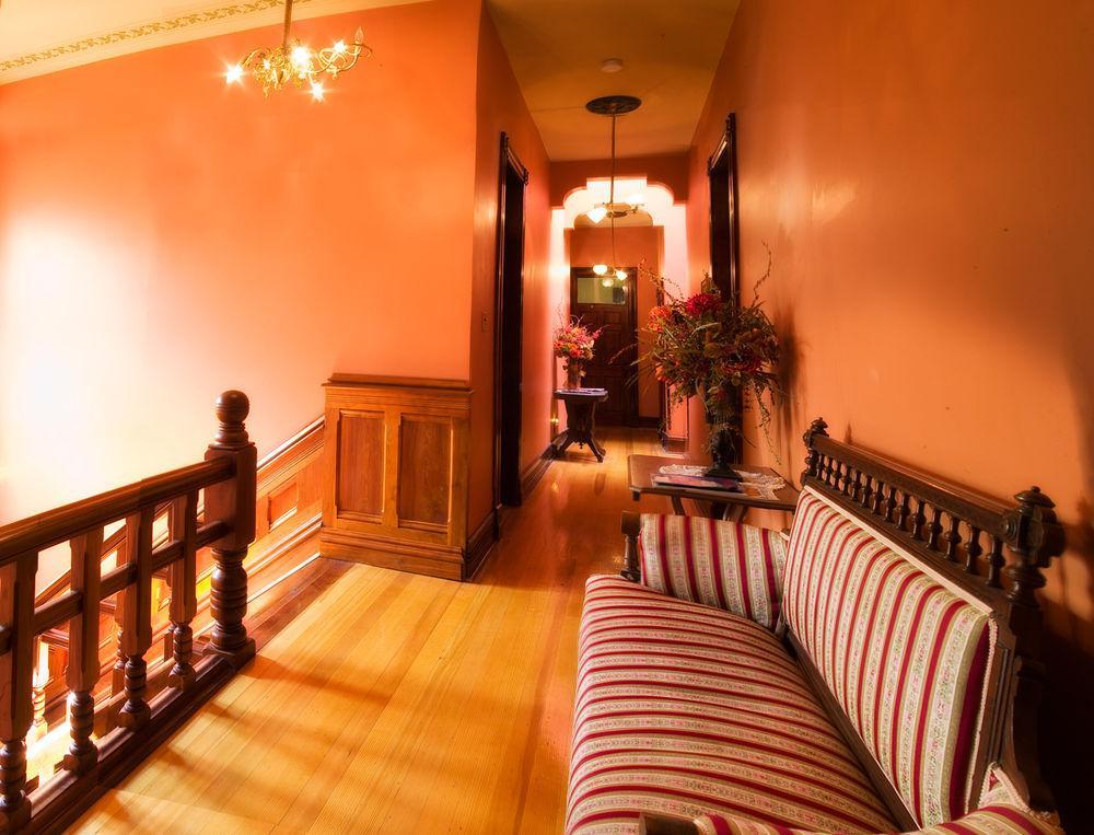 Whiskey Mansion Bed & Breakfast Saint Joseph Bagian luar foto